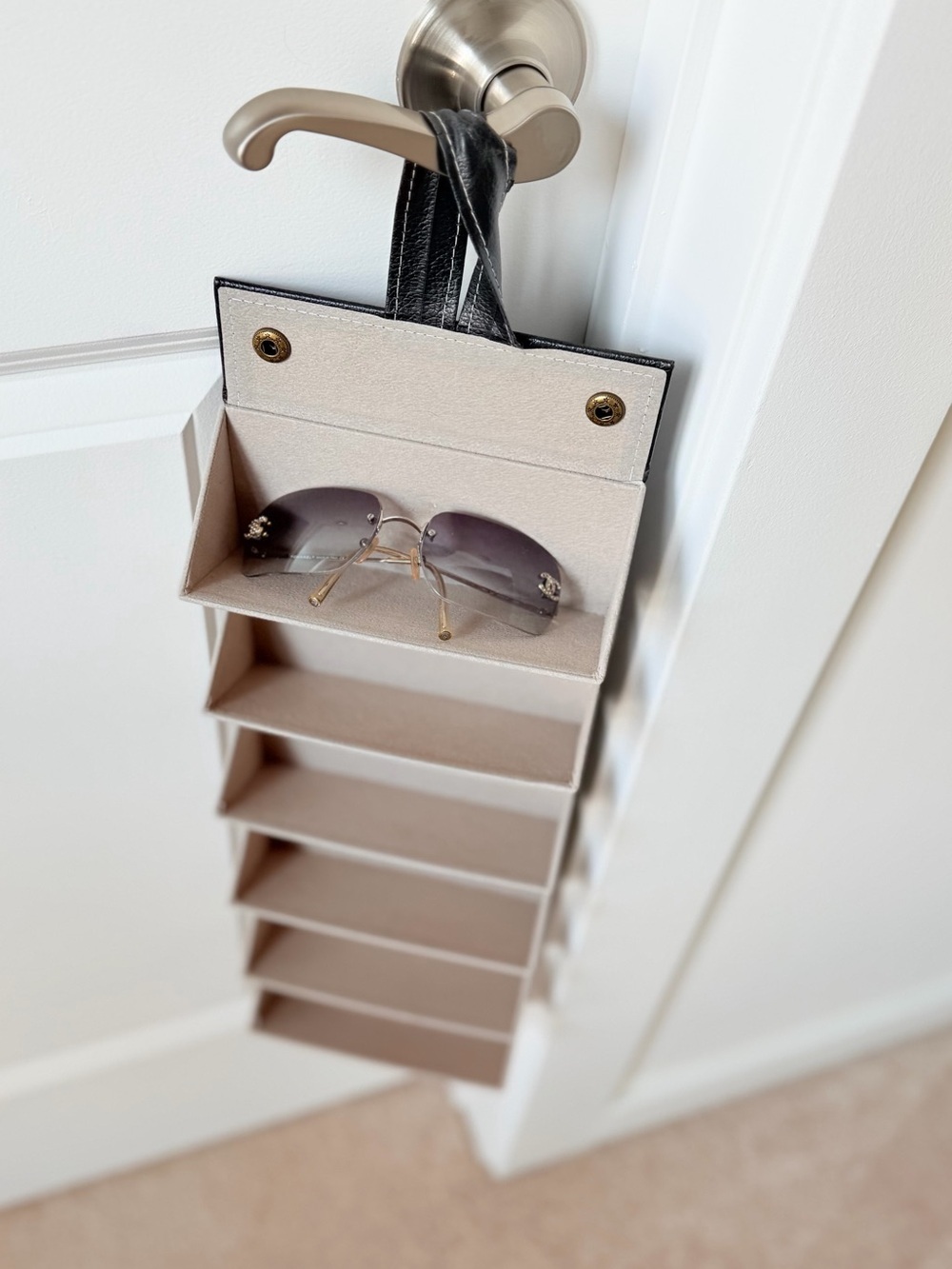6 Slots Travel Sunglasses Organizer Case PU Leather Sunglass Storage Box